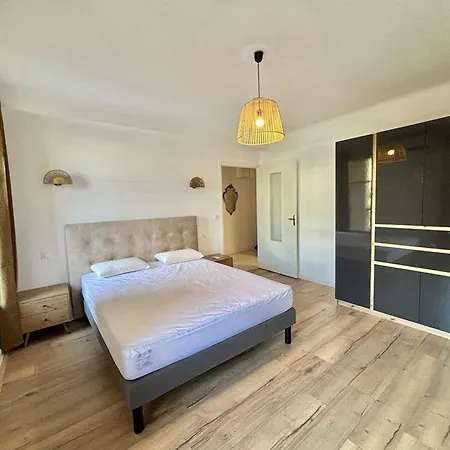 2 Pieces Proche Centre-ville & Plage, Climatise, Parking Inclus - Fr-1-61-645 Apartment Ajaccio (Corsica)